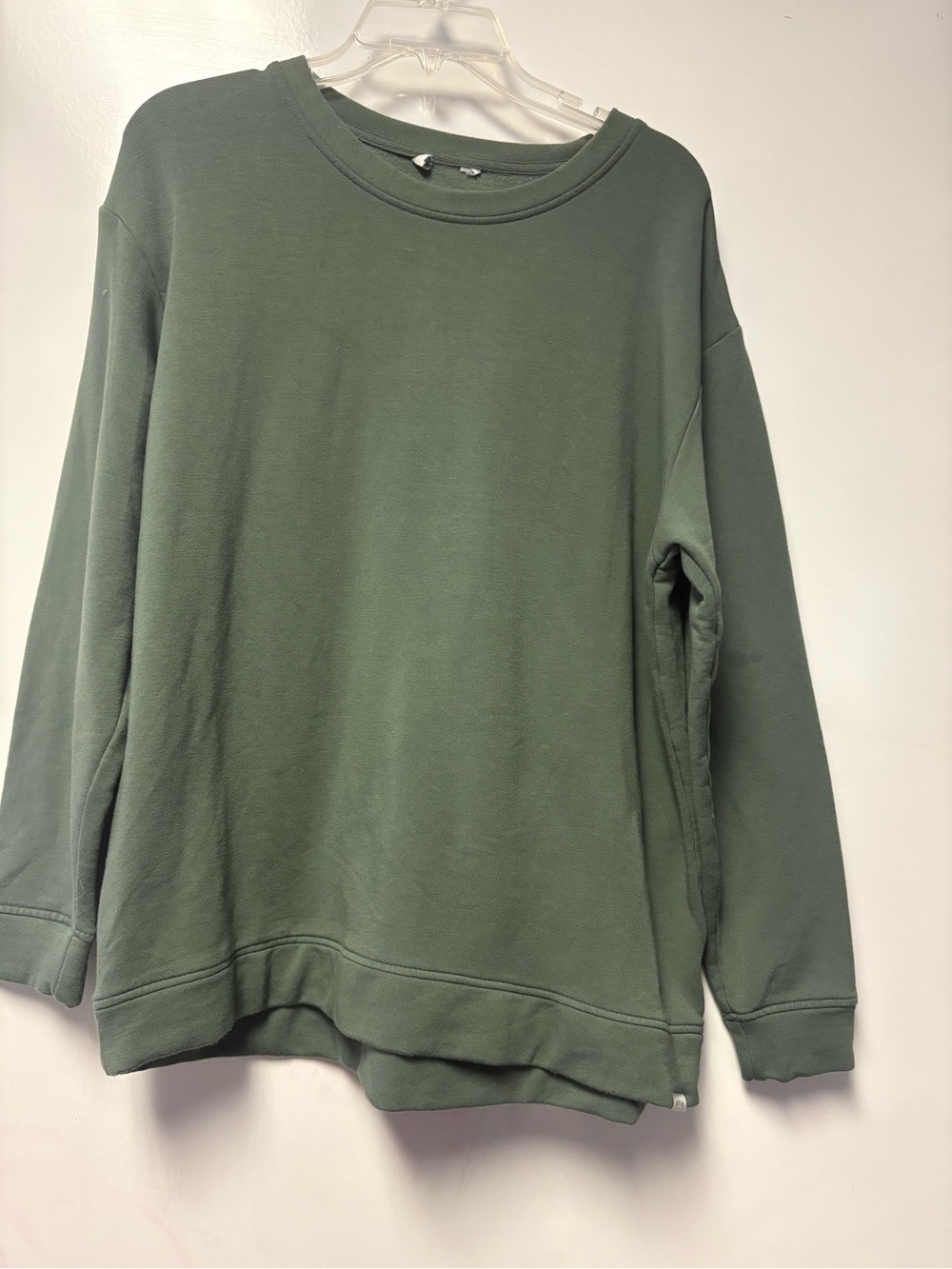 ORVIS MENS TWO PACK OF SWEATERS OLIVE 🫒 GREEN AND NAVY BLUE